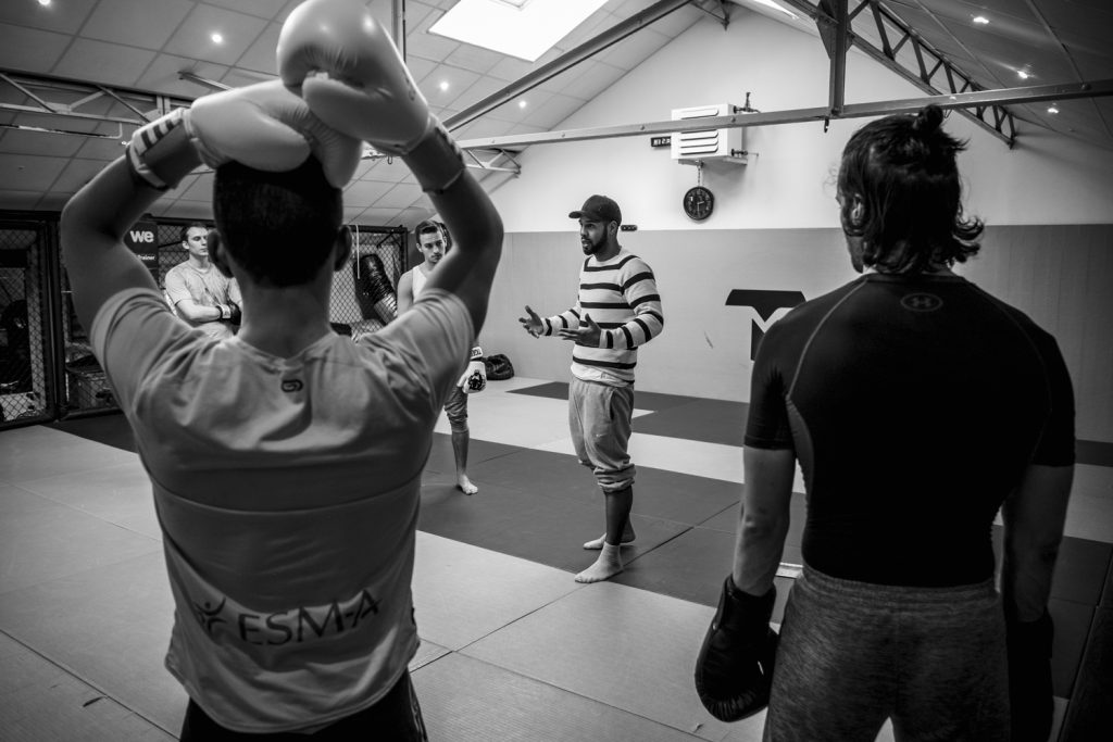 Coach de boxe à Paris ancien capitaine de l’équipe de France John Mbumba